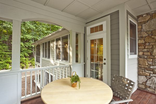Cost of Covered Porch Installation in Vista