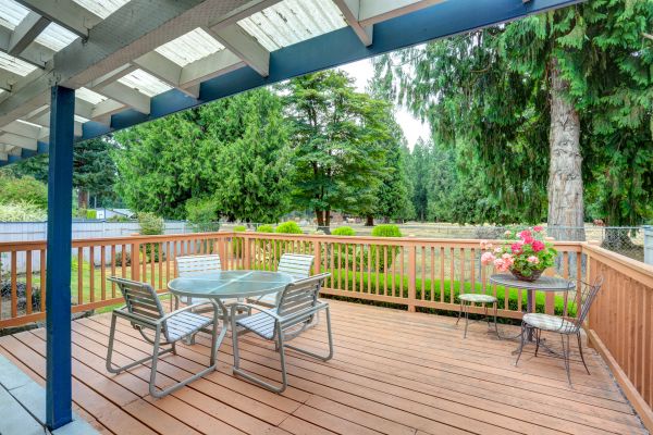 Cost of Deck Carpentry Service in Vista